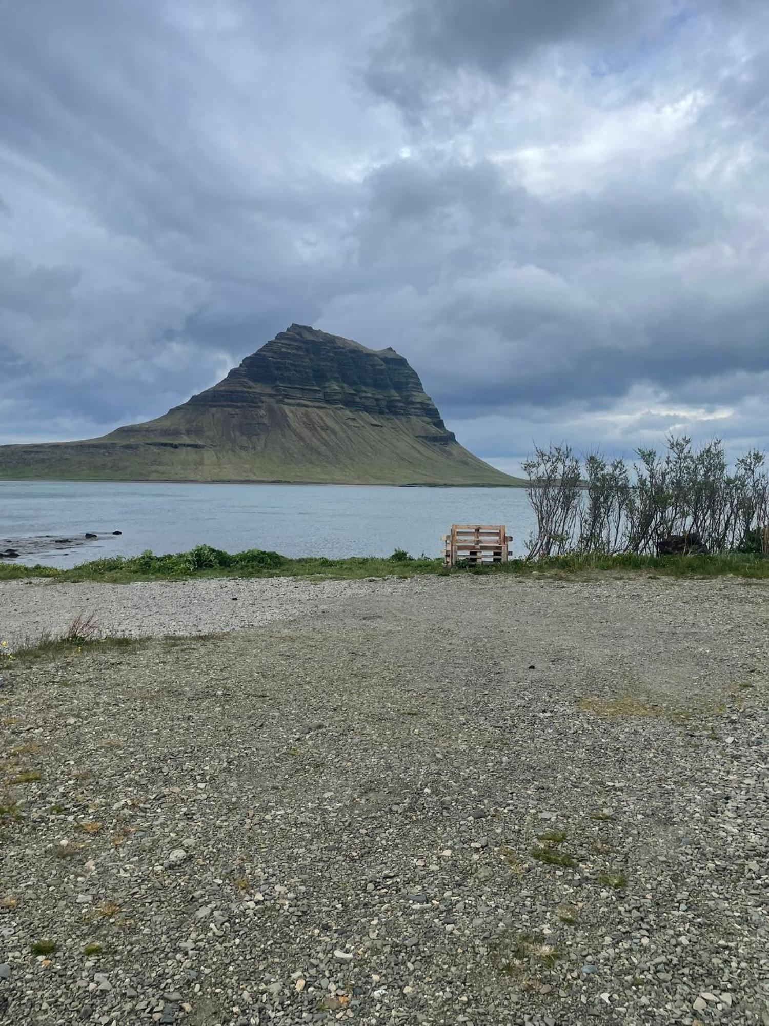 Kirkjufell Basement Apartment 그런다포르두 외부 사진